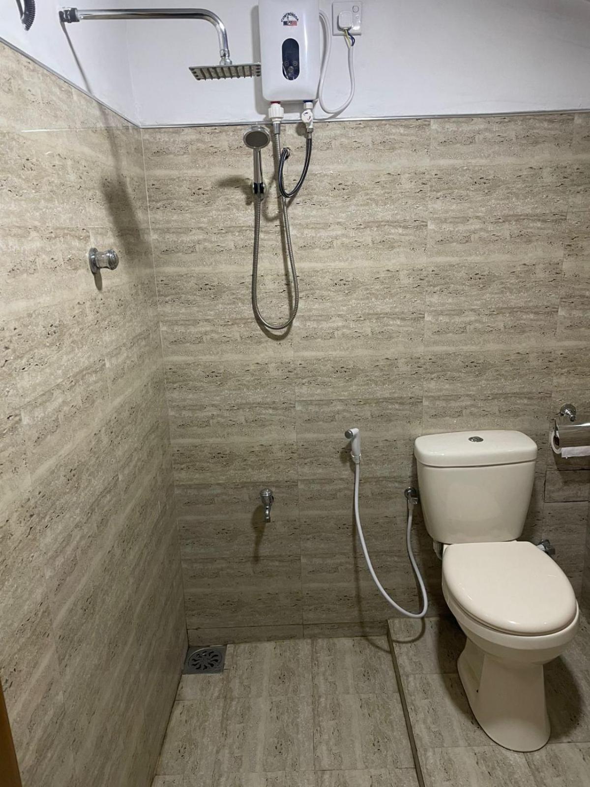 Lake Classical Guest House Канді Екстер'єр фото